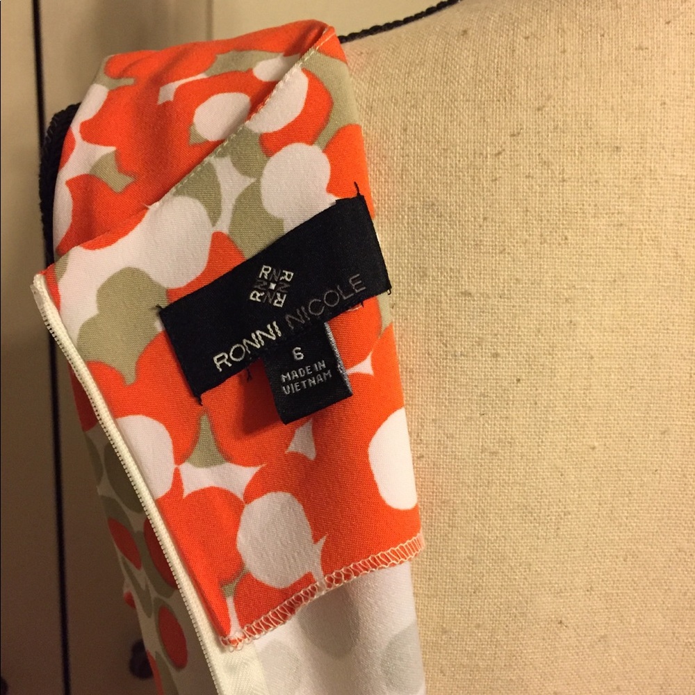 Ronni Nicole sleeveless dress size 6. NWT - Picture 4 of 4